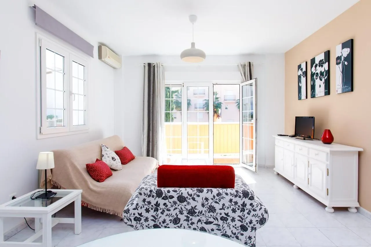 아파트 At Almoraide Rooms Suites (Adults Only) 네르하