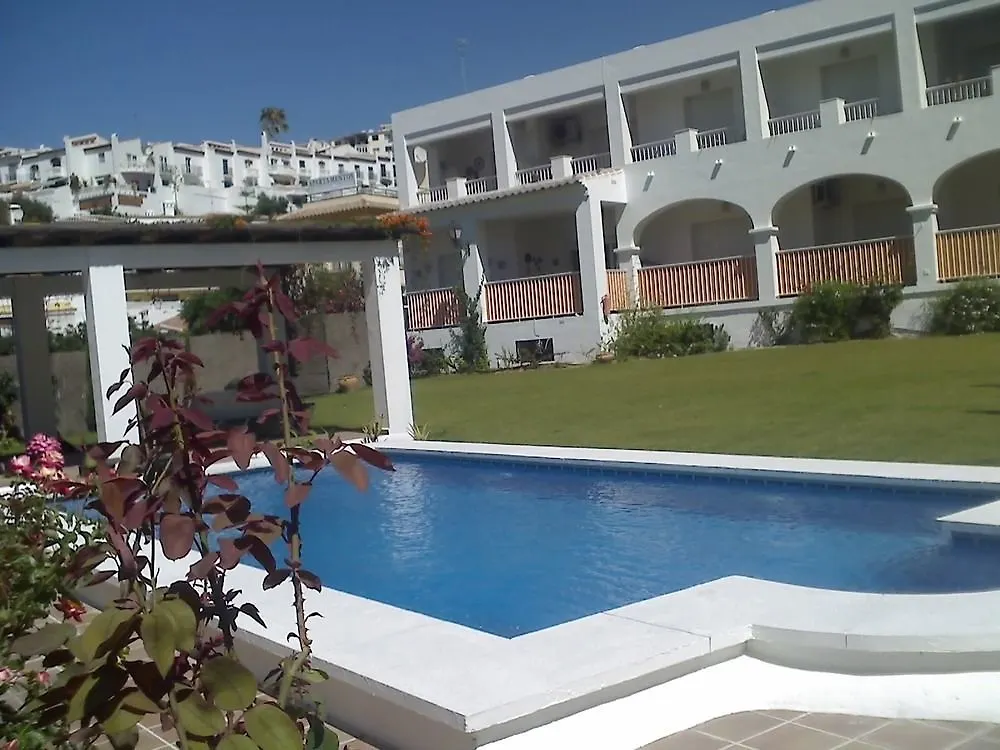 דירה נרחה At Almoraide Rooms Suites (Adults Only)