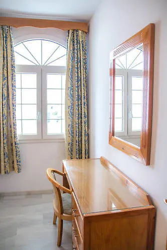 נרחה At Almoraide Rooms Suites (Adults Only) דירה