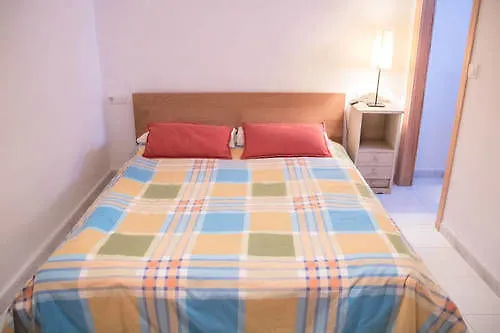 דירה נרחה At Almoraide Rooms Suites (Adults Only)