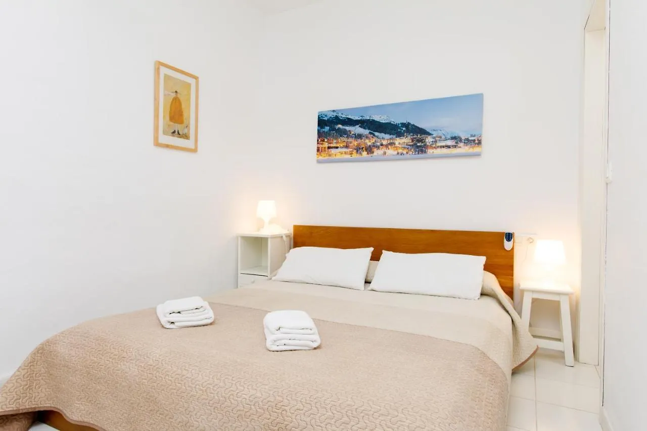 נרחה At Almoraide Rooms Suites (Adults Only) דירה