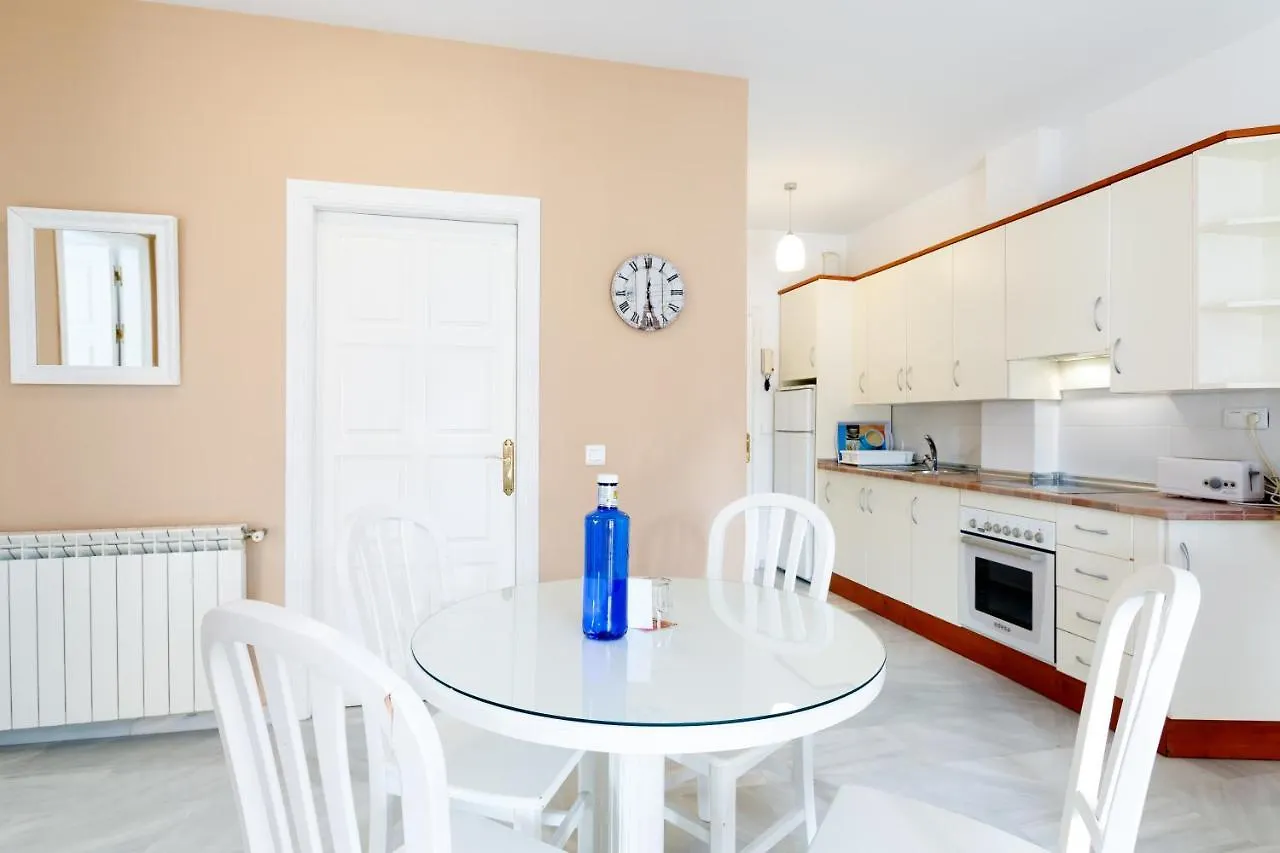 At Almoraide Rooms Suites (Adults Only) Nerja Lägenhet
