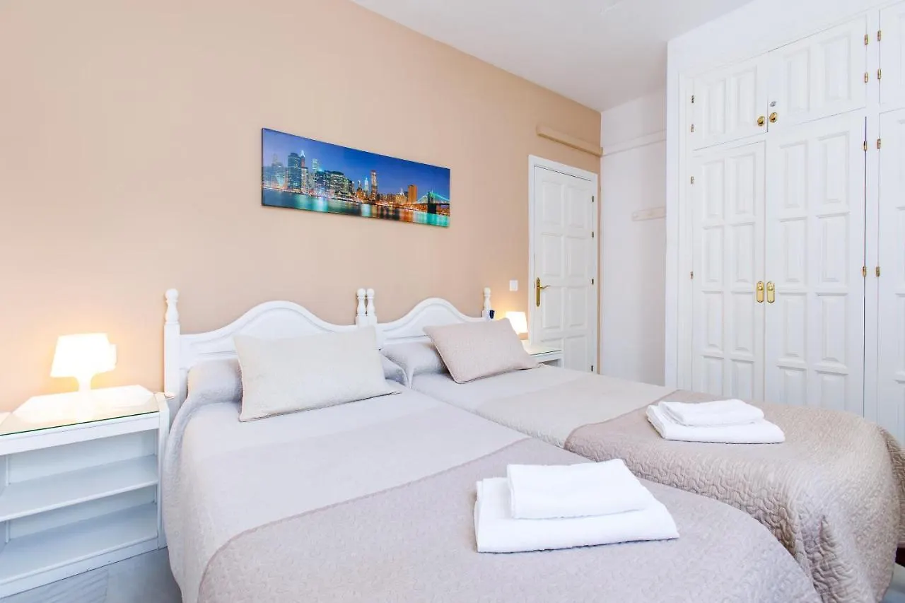 Lägenhet At Almoraide Rooms Suites (Adults Only) Nerja