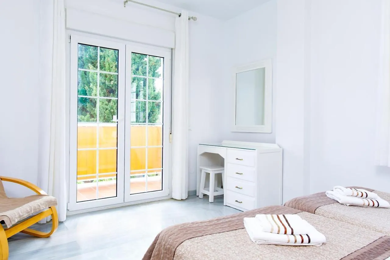 At Almoraide Rooms Suites (Adults Only) Nerja 0*,